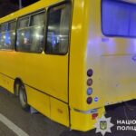 У Києві водій Mercedes напідпитку врізався в маршрутку
