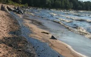В порту РФ дрони атакували танкери, фіксується розлив нафти – ЗМІ