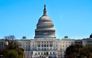 В США пропонують регулярно передавати Україні заморожені російські активи