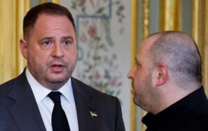 Єрмак і Умєров зустрілися з Віткоффом в Парижі