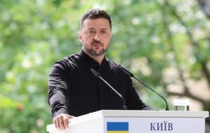 Зеленський порівняв атаку РФ на Польщу з Кримом