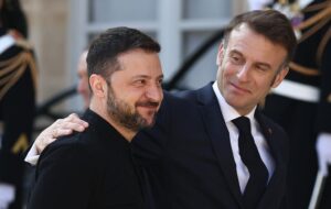 Зеленський відвідає зустріч лідерів у Парижі – ЗМІ