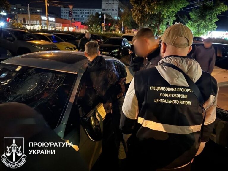 Держслужбовець у Києві попався на схемі “списання” за $36 тис