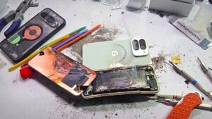 Google Pixel 10 Pro Fold вибухнув під час тесту на міцність