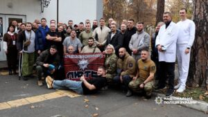 Олександр Усик провідав поранених бійців Нацполіції