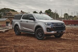 Авто новини - Isuzu представила комерційну версію пікапа D-Max V-Cross