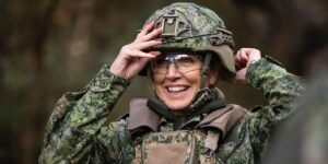 Королева Нідерландів Максима пройшла військові навчання