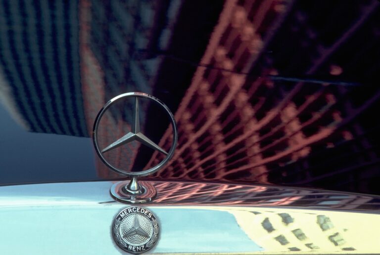 Mercedes перевищив очікування прибутків