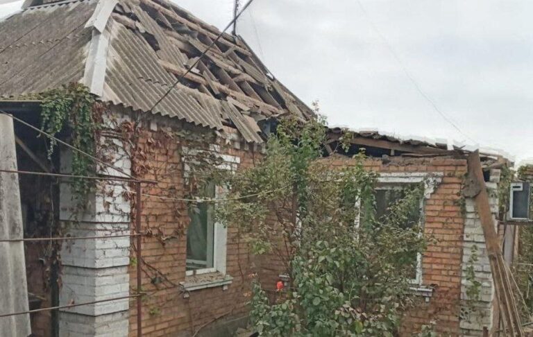 РФ атакувала Дніпропетровщину: спалахнули пожежі