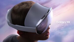 Samsung випустила вдвічі дешевшого конкурента Apple Vision Pro