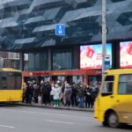 В Києві частково замінили електротранспорт автобусами