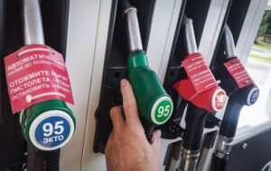 В Росії стрімко росте вартість бензину