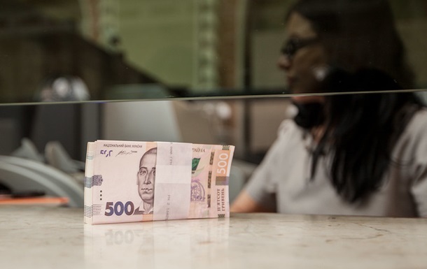 В Україні середньомісячна зарплата зросла на 2,7%