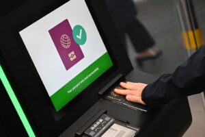 ЄС змінює правила в’їзду та виїзду: що варто знати