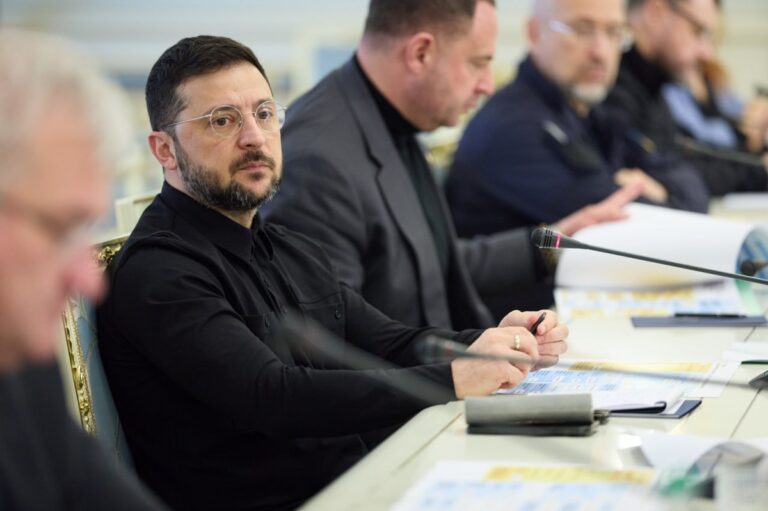 Зеленський визначив ключові цілі уряду на 100 днів