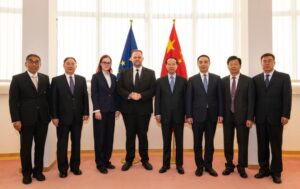 Зустріч депутатів ЄС і Китаю закінчилася суперечкою через Україну – ЗМІ