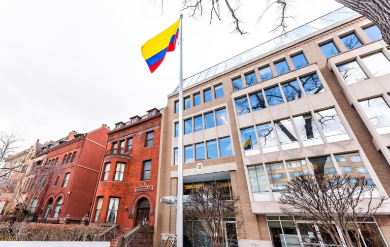 Звинувачення в наркоторгівлі: Колумбія відкликає посла зі США