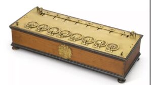 Франція зупинила продаж унікального калькулятора Паскаля