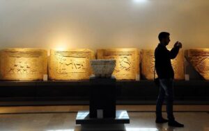 Із музею в Дамаску викрали шість стародавніх статуй