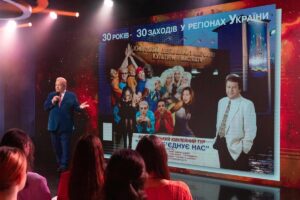 Новини культури - Хочу купити молодість. Поплавський записує пісню до прощального концерту