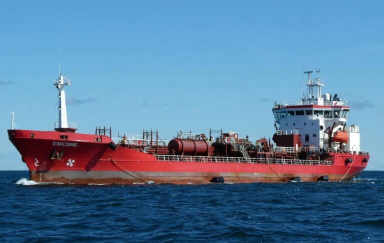 Компанії Латвії обслуговують “тіньовий флот” РФ, попри санкції – ЗМІ