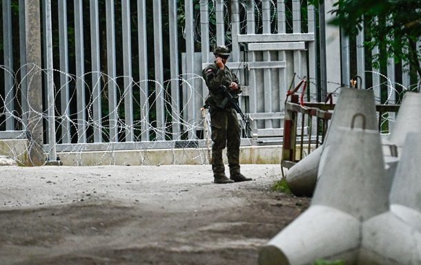 Новини світу - Польща відкриє ще два пункти пропуску на кордоні з Білоруссю