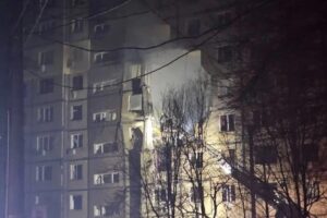 Пожежі і поранені: наслідки удару по Дніпру від влади