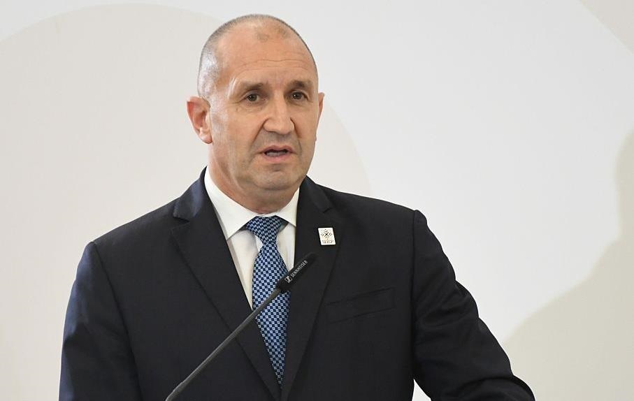 Новини світу - Президент Болгарії наклав вето на закон стосовно Лукойлу