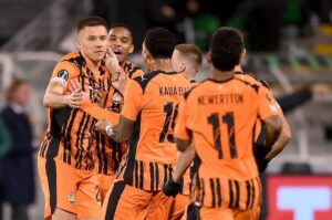 Новини спорту - Шахтар переміг Шемрок Роверс завдяки голам Еліаса і Назарини