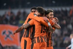 Новини спорту - Шахтар зміцнив свої перші позиції після перемоги 6:0 над Оболонню