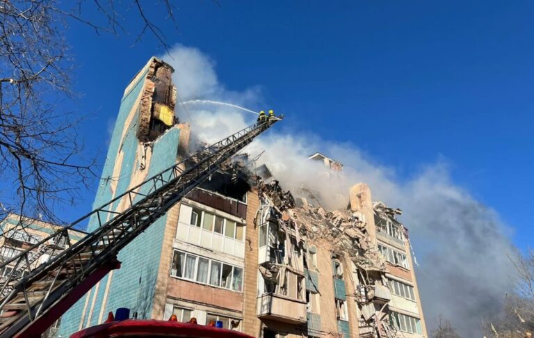 У Тернополі загинули десятки людей через атаку РФ