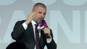 Матвій Бідний про можливість орендувати шкільні спортзали