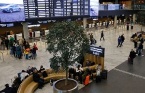 Новини світу - Литва розглядає перенесення авіарейсів через метеокулі