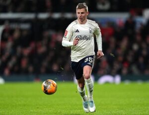 Аякс переглянув умови трансферу Зінченка