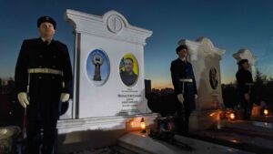 Авіакатастрофа в Броварах: керівництво МВС вшанувало пам’ять усіх загиблих