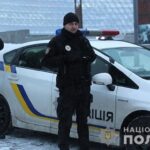 Біля метро у Києві помер чоловік: у поліції зробили заяву