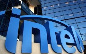 Intel скорочує випуск масових процесорів заради Xeon для ШІ дата-центрів