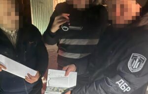 На Чернігівщині посадовець ТЦК за гроші впливав на рішення ВЛК