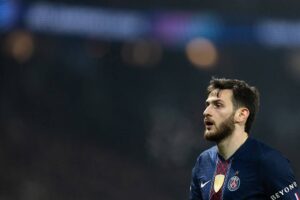 Нападник ПСЖ Кварацхелія травмувався і вибув на три тижні