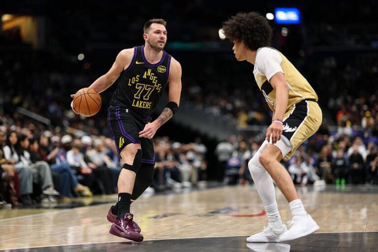 НБА: Лейкерс впевнено обіграли Вашингтон