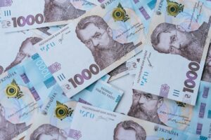 НБУ пояснив коливання гривні на початку року