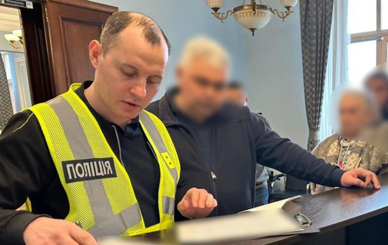 Обшуки в КМДА: посадовцю повідомили про підозру через понад 500 млн збитків