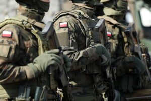 Польща через повітряні кулі з Білорусі закрила повітряний простір