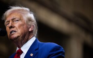 Трамп погрожує Ірану ударом. В Тегерані відповіли