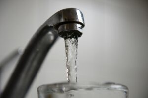 У Києві частково відновили постачання води