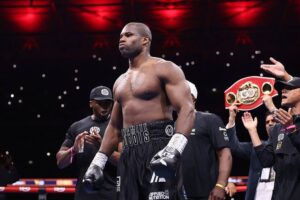 У команді Дюбуа розкрили його плани на бій із Чжаном Чжілеєм