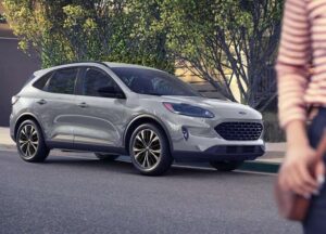 Удвічі дешевше ринку посадовець Центру пробації на Кіровоградщині Ткаченко придбав Ford Escape за заниженою ціною