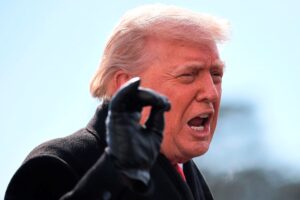 Ультиматум Трампа. Армада США біля Ірану