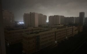 В російському Орлі після атаки БПЛА зникло світло