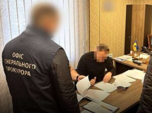 Збитки на понад 7 мільйонів гривень посадовця Дніпровського КЕУ судитимуть за закупівлю деревини за завищеними цінами